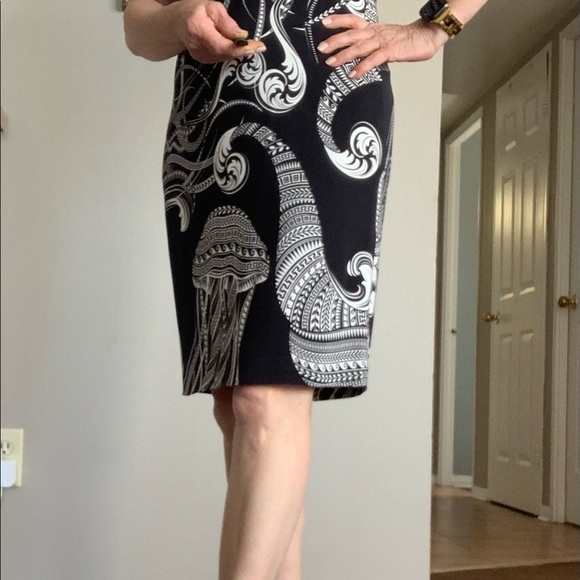 Versace black white print dress - Picture 3 of 10